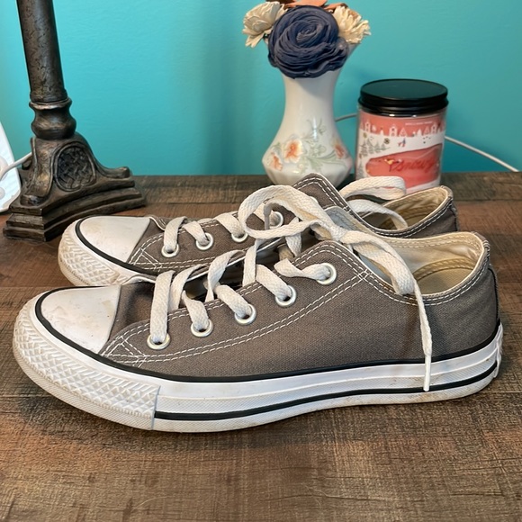 Converse All Star shoes women’s size 6 EUC - Picture 4 of 8
